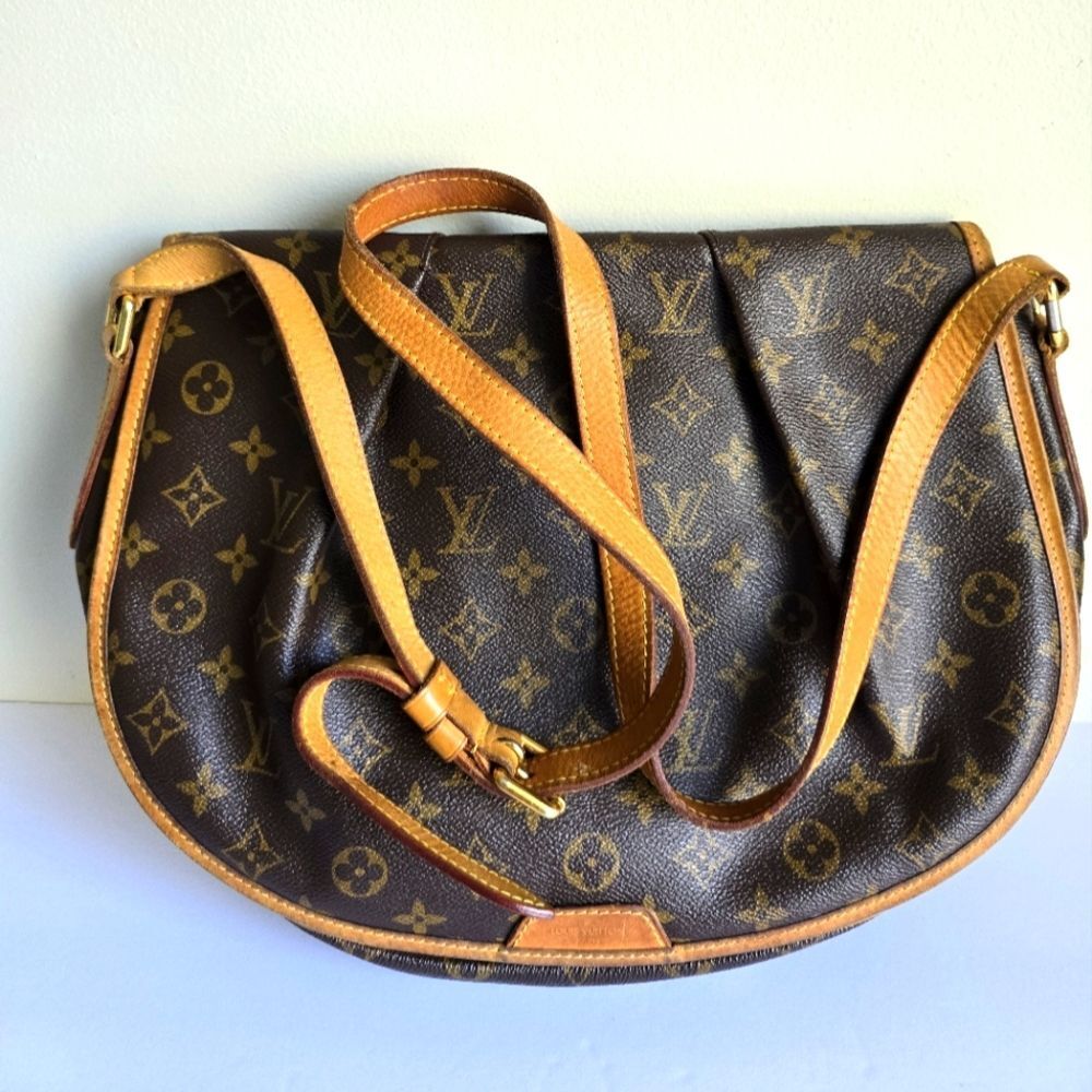 Louis Vuitton Menilmontant MM